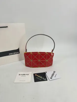 Picture of Issey Miyake Handbag Size: 23.5x15.2x8cm