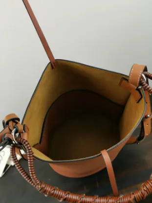 Picture of Bucket bag Model:323A