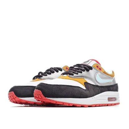 Picture of NIKE AIR MAX 1 RUNNING SHOE