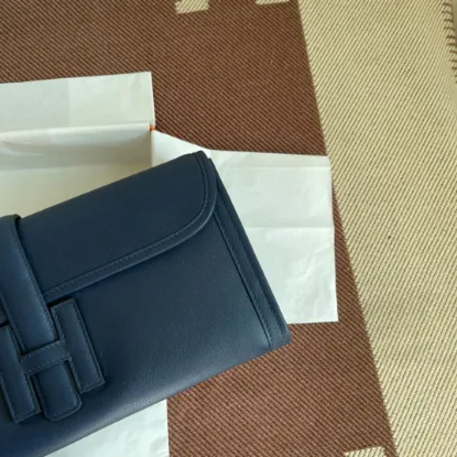 Picture of Dark blue Dinner bag