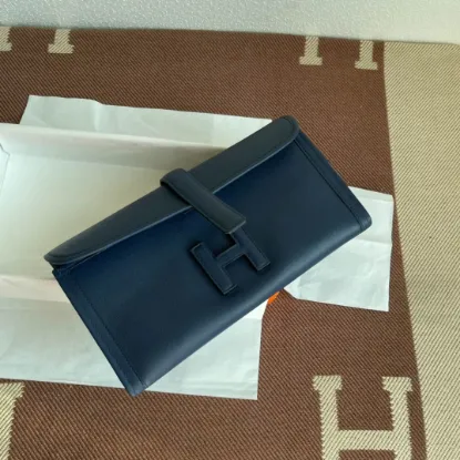 Picture of Dark blue Dinner bag