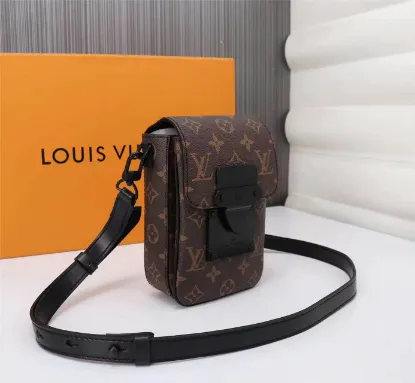 Picture of Louis Vuitton Model No. 69405 Size: 15x17x8 cm