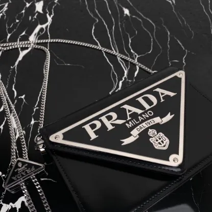 Picture of PRADA BIG TRIANGLE SIZE: 17X9.5CM 1BH189