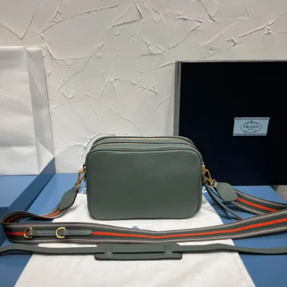 Picture of PRADA DEERSKIN BAG SIZE: 22X15CM 1BH082