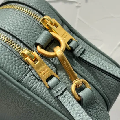 Picture of PRADA DEERSKIN BAG SIZE: 22X15CM 1BH082