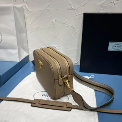 Picture of PRADA DEERSKIN PRINT BAG SIZE: 22X15CM 1BH082