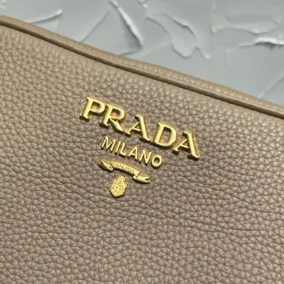Picture of PRADA DEERSKIN PRINT BAG SIZE: 22X15CM 1BH082