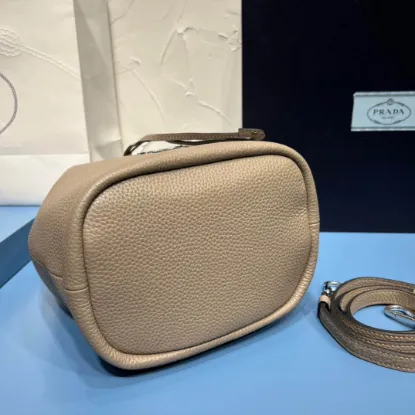 Picture of PRADA DOUBLE SHOULDER STRAP SIZE: 20X25CM 1BE060