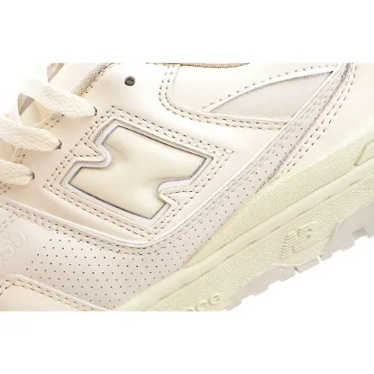 Picture of NEW BALANCE LOW TOP CASUAL BASKETBALL SHOES