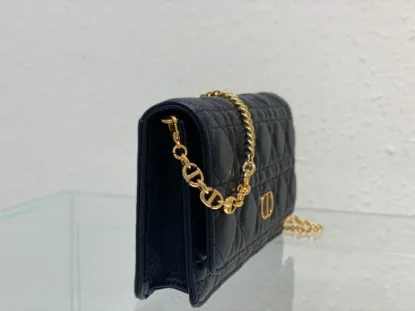 Picture of Caro Collection Chain Handbag