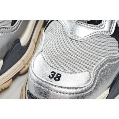 Picture of BALENCIAGA TRIPLE S DAD SHOES RUNNING SHOES