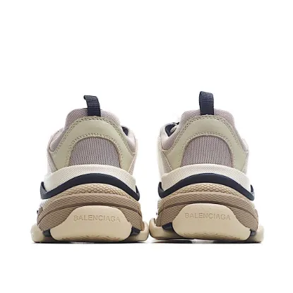 Picture of BALENCIAGA TRIPLE S DAD SHOES RUNNING SHOES