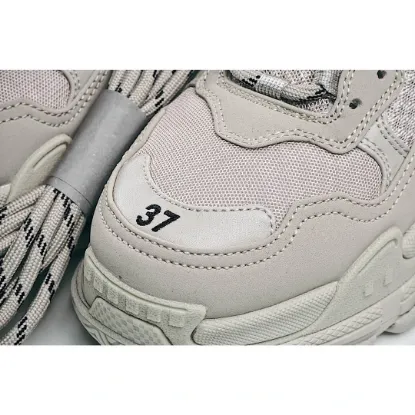 Picture of BALENCIAGA TRIPLE S DAD SHOES RUNNING SHOES