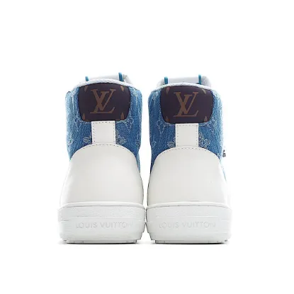 Picture of LOUIS VUITTON CASUAL SNEAKERS SNEAKERS