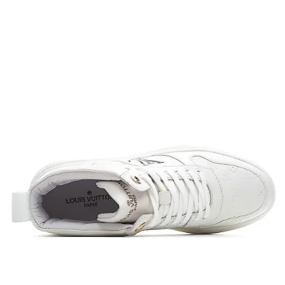 Picture of LOUIS VUITTON CASUAL SNEAKERS SNEAKERS