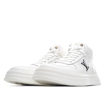 Picture of LOUIS VUITTON CASUAL SNEAKERS SNEAKERS