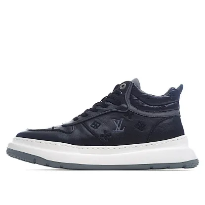 Picture of LOUIS VUITTON CASUAL SNEAKERS SNEAKERS