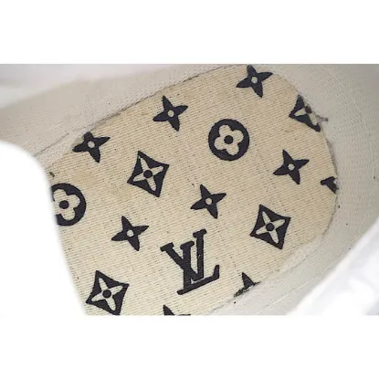 Picture of LOUIS VUITTON CASUAL SNEAKERS SNEAKERS