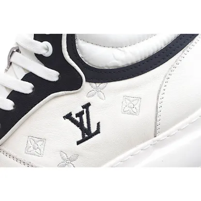 Picture of LOUIS VUITTON CASUAL SNEAKERS SNEAKERS