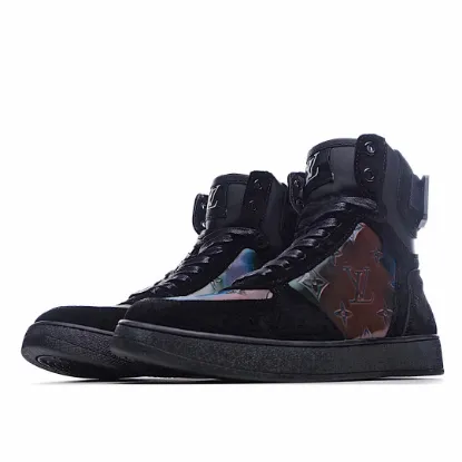 Picture of LOUIS VUITTON SQUAD SNEAKER HIGH HIGH-TOP SNEAKERS