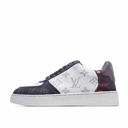 Picture of LOUIS VUITTON SQUAD SNEAKER HIGH HIGH-TOP SNEAKERS