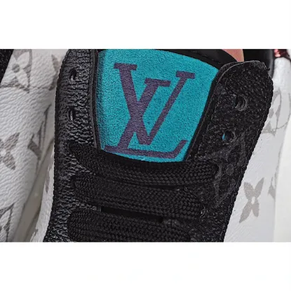 Picture of LOUIS VUITTON SQUAD SNEAKER HIGH HIGH-TOP SNEAKERS