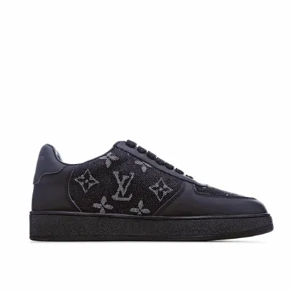 Picture of LOUIS VUITTON SQUAD SNEAKER HIGH HIGH-TOP SNEAKERS