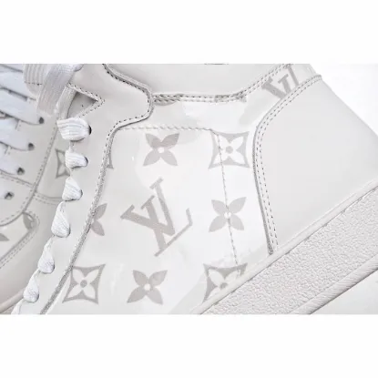 Picture of LOUIS VUITTON SQUAD SNEAKER HIGH HIGH-TOP SNEAKERS