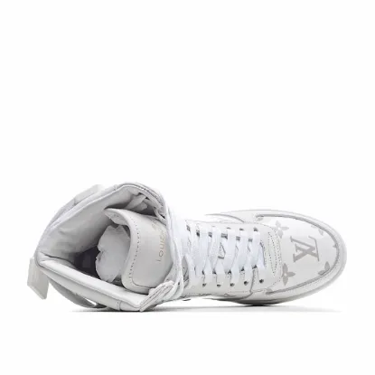 Picture of LOUIS VUITTON SQUAD SNEAKER HIGH HIGH-TOP SNEAKERS