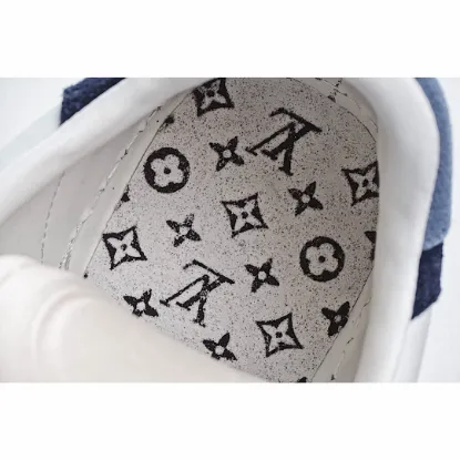 Picture of LOUIS VUITTON SQUAD SNEAKER HIGH HIGH-TOP SNEAKERS