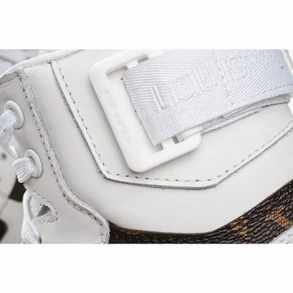 Picture of LOUIS VUITTON SQUAD SNEAKER HIGH HIGH-TOP SNEAKERS