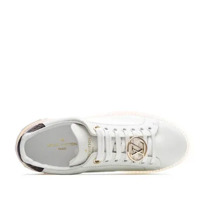 Picture of LOUIS VUITTON CASUAL SNEAKERS