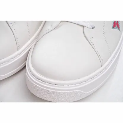 Picture of LOUIS VUITTON CASUAL SNEAKERS