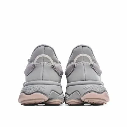 Picture of Adidas Ozweego 'Metal Grey'‬