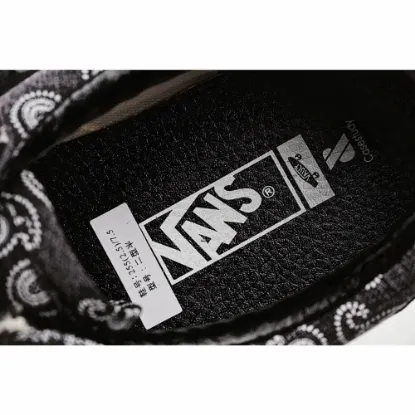 Picture of Casestudy x Vans Vault Bandana 2020 Sneakers