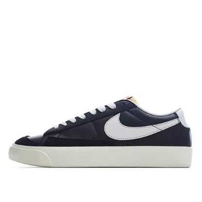 Picture of NIKE BLAZER LOW '77 VINTAGE 'BLACK WHITE'