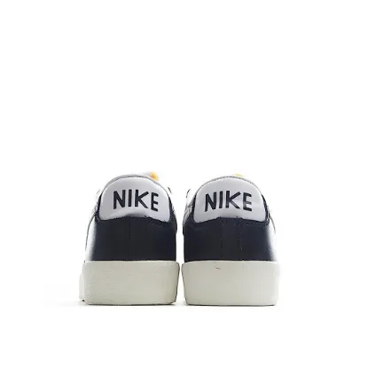 Picture of NIKE BLAZER LOW '77 VINTAGE 'BLACK WHITE'