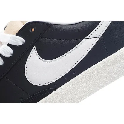 Picture of NIKE BLAZER LOW '77 VINTAGE 'BLACK WHITE'