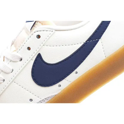 Picture of NIKE BLAZER LOW '77 VINTAGE 'GUM NAVY'