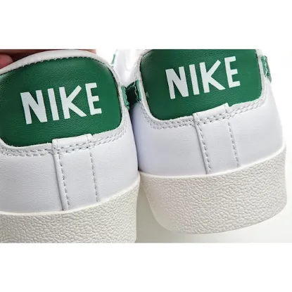 Picture of NIKE BLAZER LOW '77 VINTAGE 'PINE GREEN'