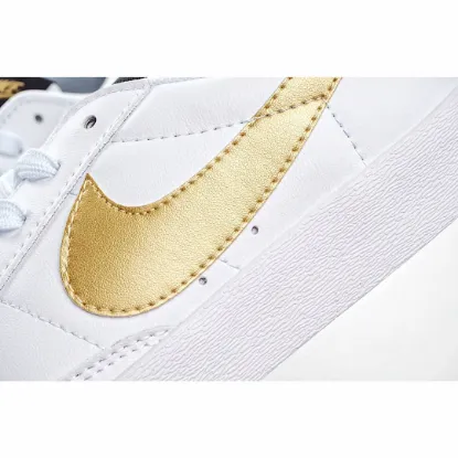 Picture of NIKE BLAZER LOW PRM