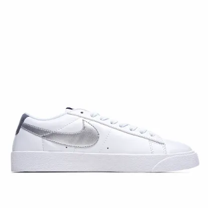 Picture of NIKE BLAZER LOW PRM SNEAKERS