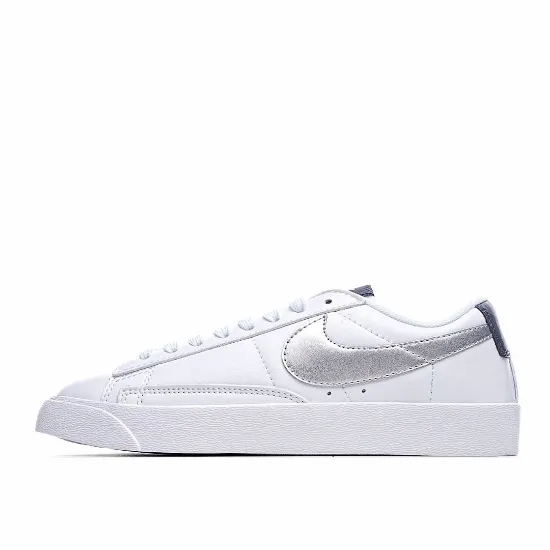 Picture of NIKE BLAZER LOW PRM SNEAKERS