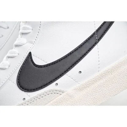 Picture of NIKE BLAZER MID '77 VINTAGE 'WHITE BLACK'