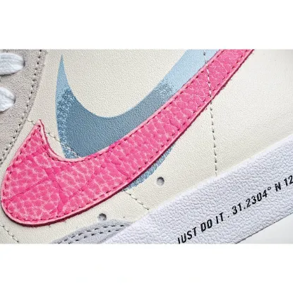 Picture of NIKE BLAZER MID 1977 VNTG SNEAKERS