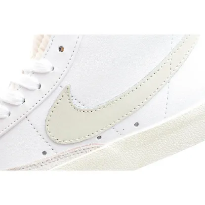 Picture of NIKE BLAZER MID 77 'LIGHT BONE'