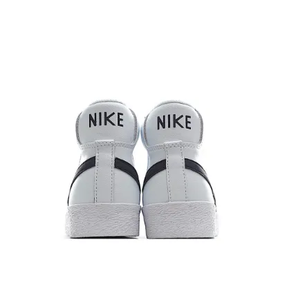 Picture of NIKE BLAZER MID SNEAKERS