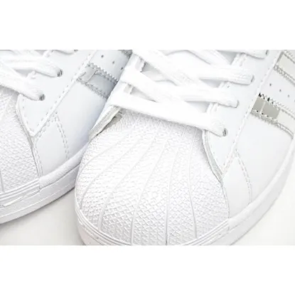 Picture of Adidas Wmns Superstar 'White Silver Metallic'