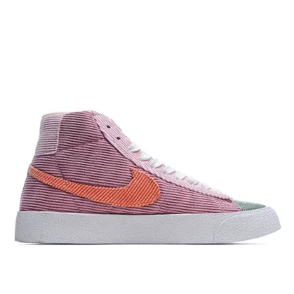 Picture of NIKE SB BLAZER MID SNEAKERS