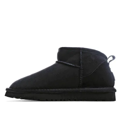 Picture of UGG CLASSIC MINI SERIES SNOW BOOTS